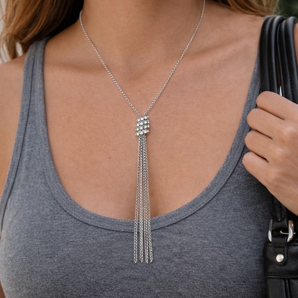 🌸 Silver Crystal Bolero Style Necklace